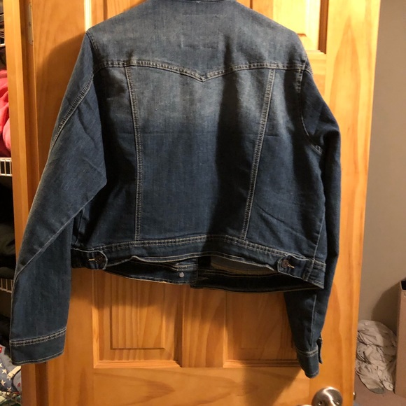 Jean jacket - Picture 2 of 3